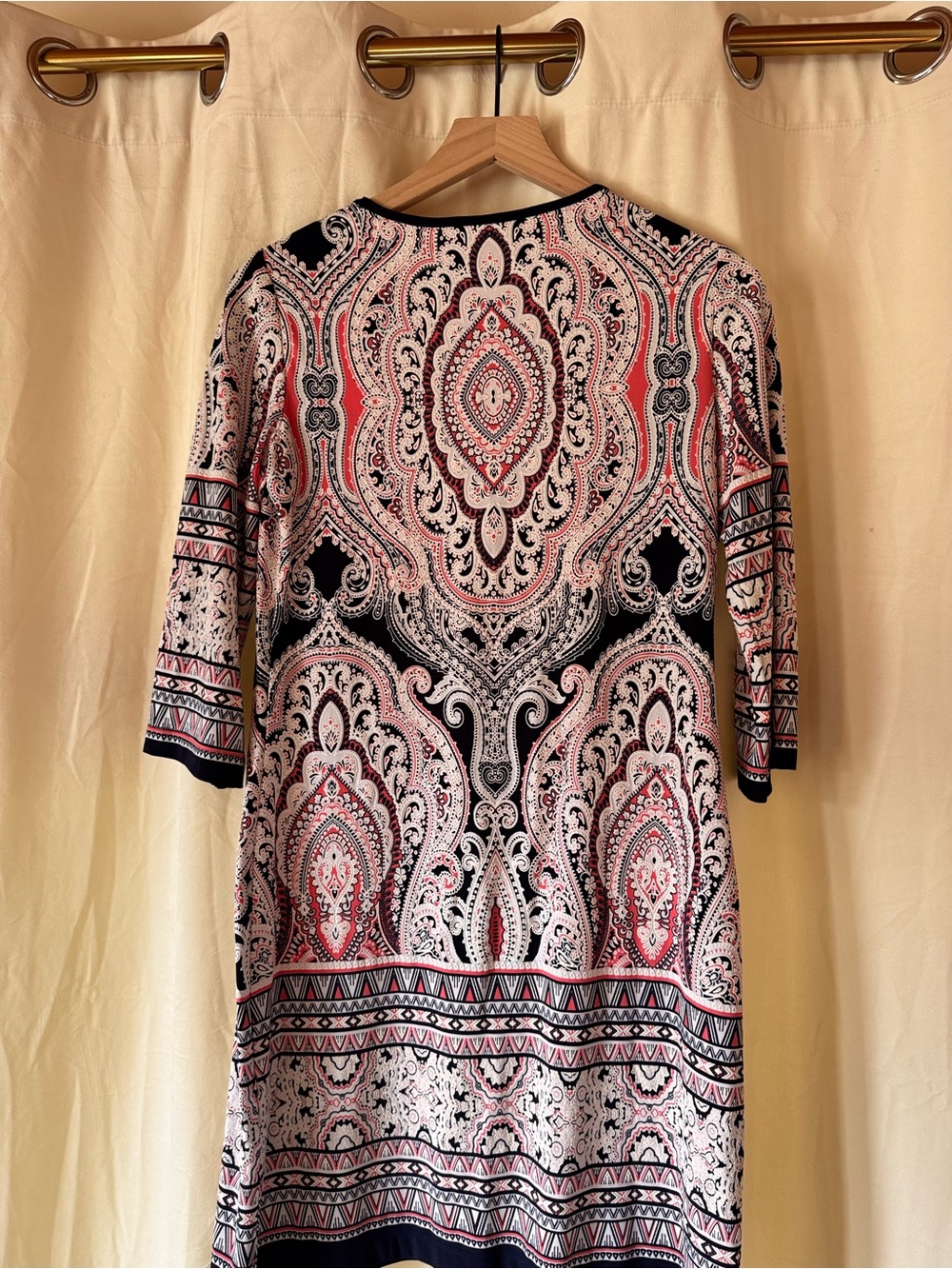Roz & Ali Black, Coral and White Paisley Midi Dress - Picture 6 of 6